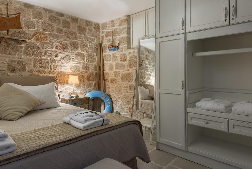 Admiral'S House Villa Chalki Town ภายนอก รูปภาพ