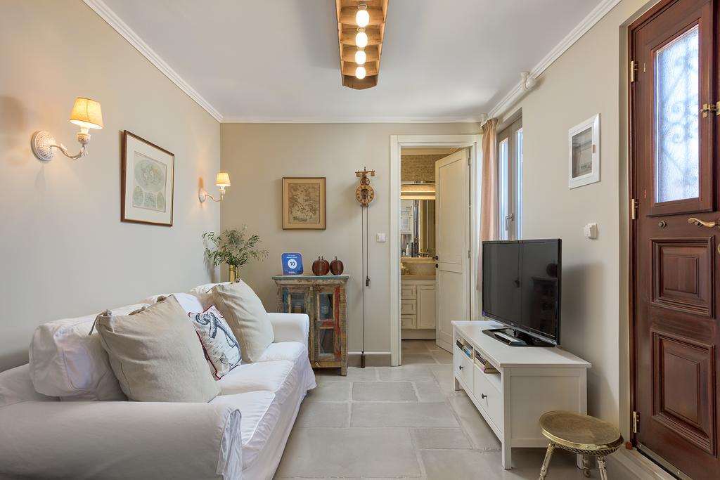 Admiral'S House Villa Chalki Town ภายนอก รูปภาพ